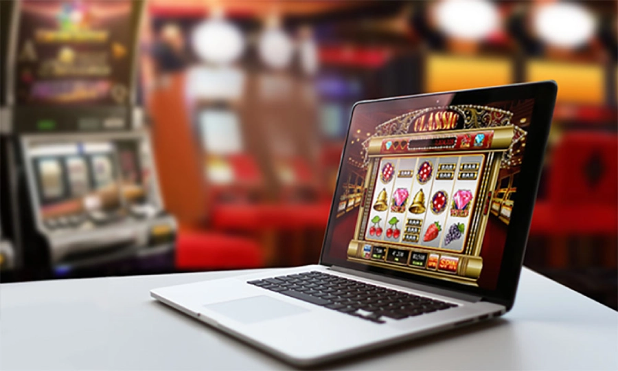 Online casino on laptop